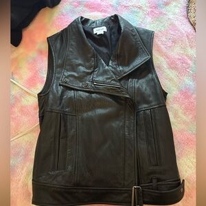 Helmut Lang black leather vest. Size P (petite). In perfect condition.
